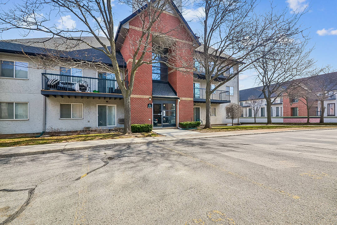 1450 Glen Abbey Gate #434, Oakville, Ontario
