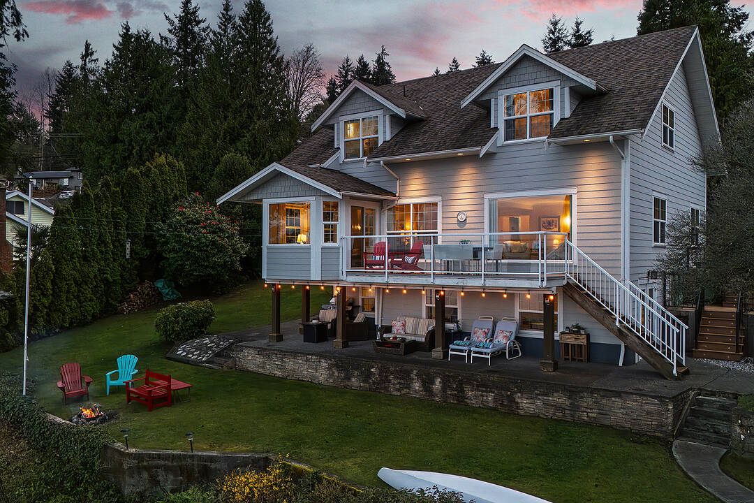 319 Chemainus Road, Ladysmith, British Columbia