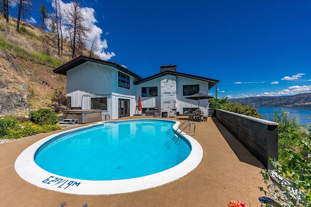 1084 Westside Road S, West Kelowna, British Columbia