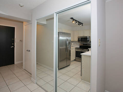 600 Queens Quay W #505, Toronto