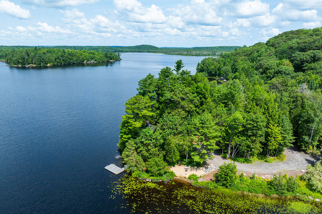 1023 McCabe Road, Lake of Bays, Ontario