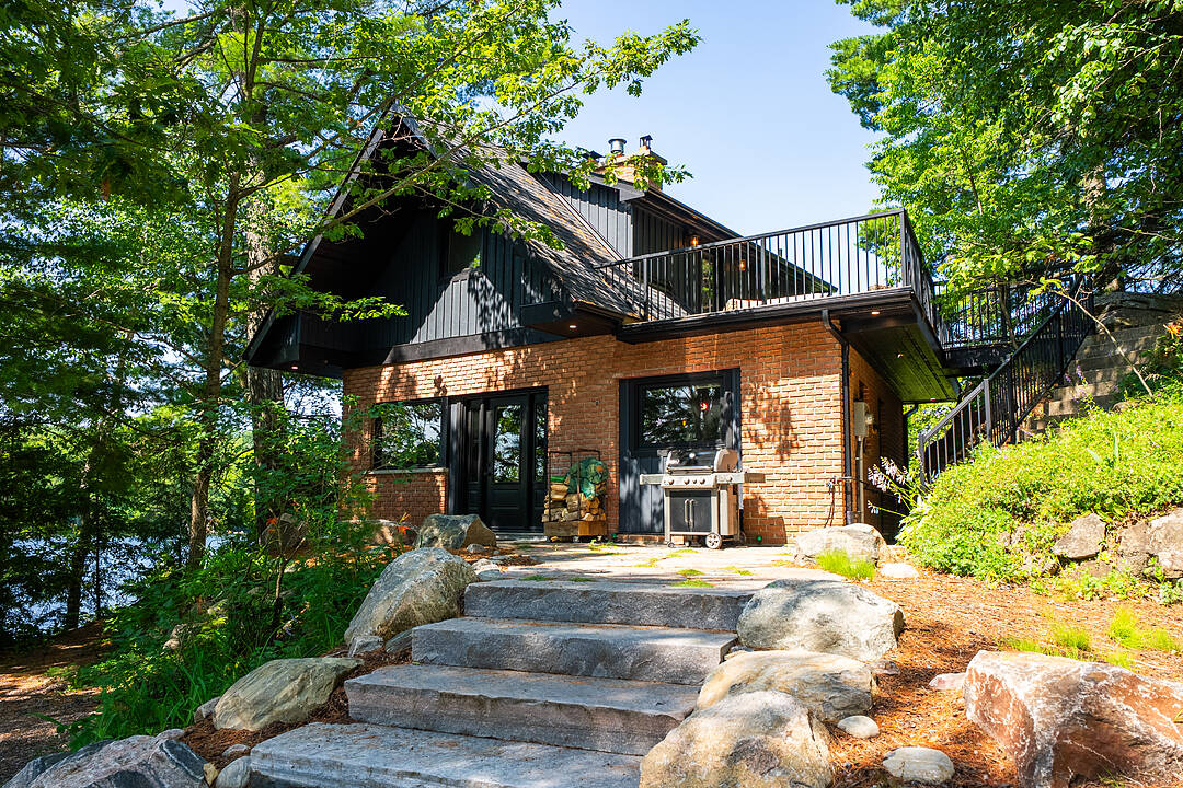 1023 McCabe Road, Lake of Bays, Ontario