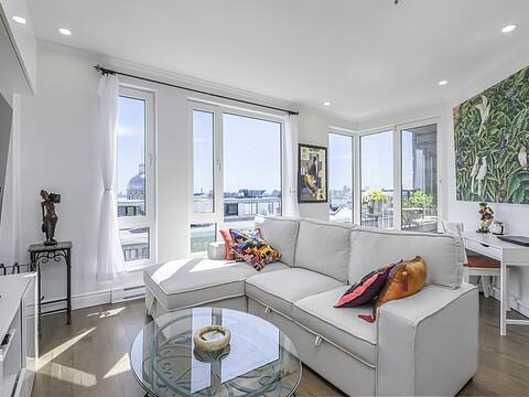 329 Rue Notre-Dame E., Apt. 528, Ville-Marie