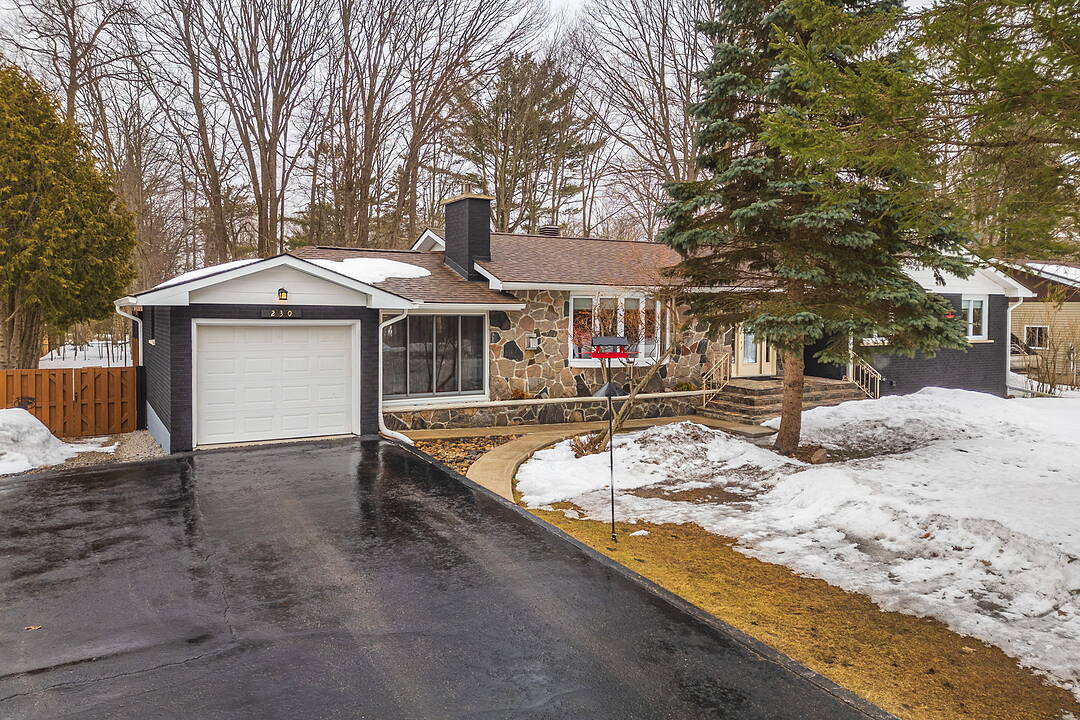 230 Alexander Street, Gravenhurst, Ontario