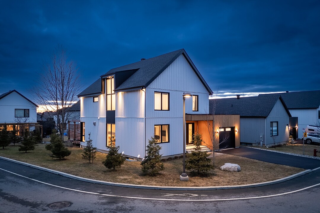 55 Carré des Pionnières, Bromont, Québec