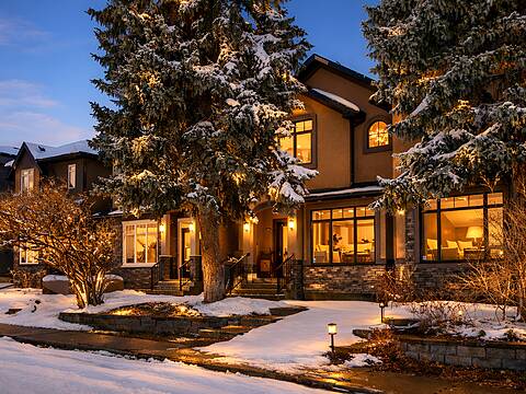 2040 46 Avenue SW, Calgary