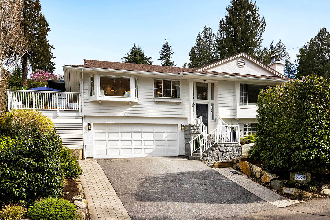 6364 Nelson Avenue, West Vancouver, British Columbia