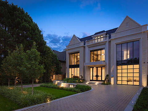 84 Old Forest Hill Rd, Toronto