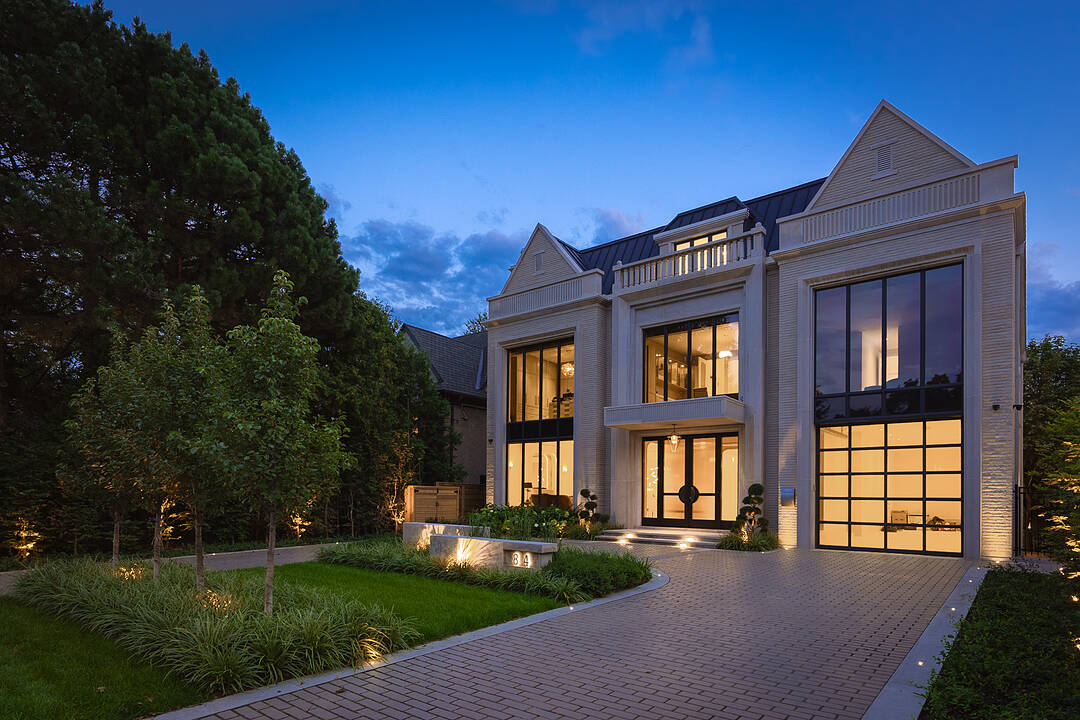 84 Old Forest Hill Rd, Toronto, Ontario