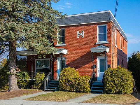 1333-1335 Rue St-André, Sherbrooke (Les Nations)