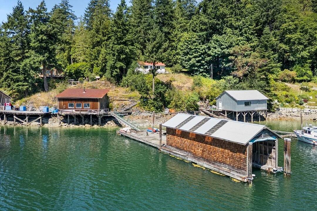 4371 Francis Peninsula Road, Madeira Park, British Columbia