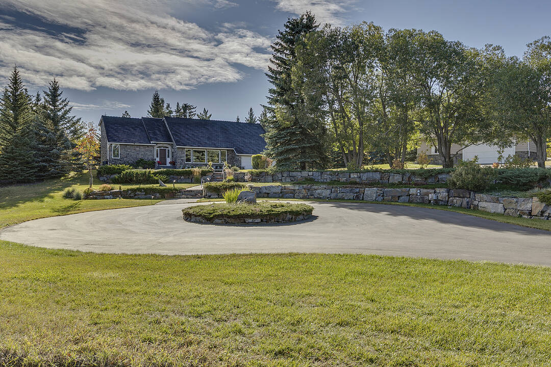 242042 36 Street E, Rural Foothills County, Alberta