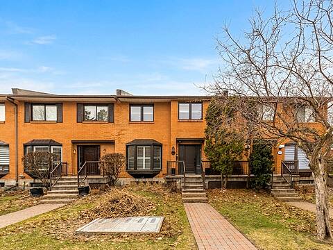 5978 Av. Freud, Côte-Saint-Luc