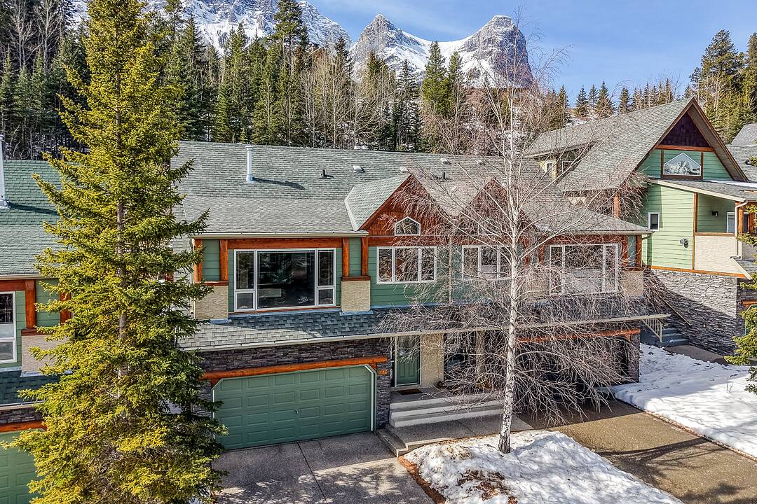 136 Morris, Canmore, Alberta
