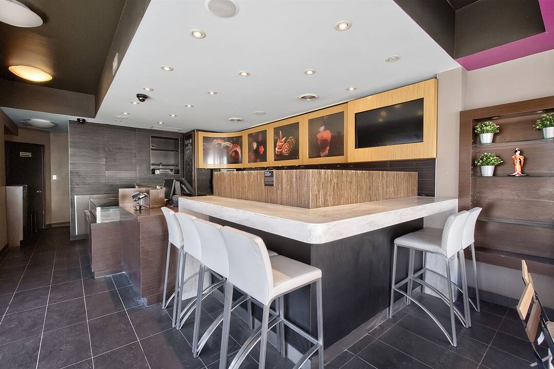 2564 Yonge St, Toronto, Ontario