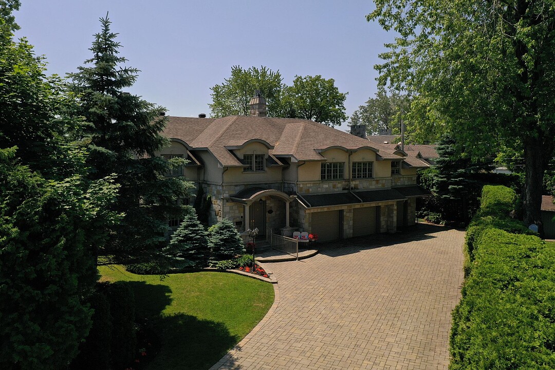 22 Cours Manresa, Beaconsfield, Québec