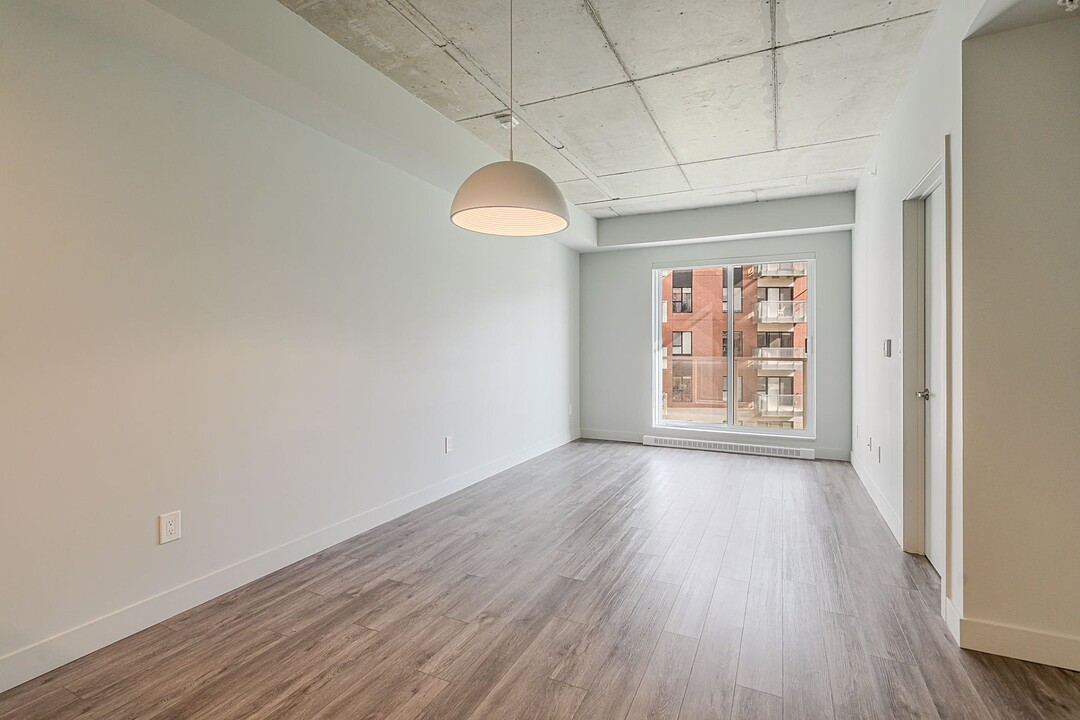 305 Boul. Marcel-Laurin, Apt. 405, Saint-Laurent, Québec