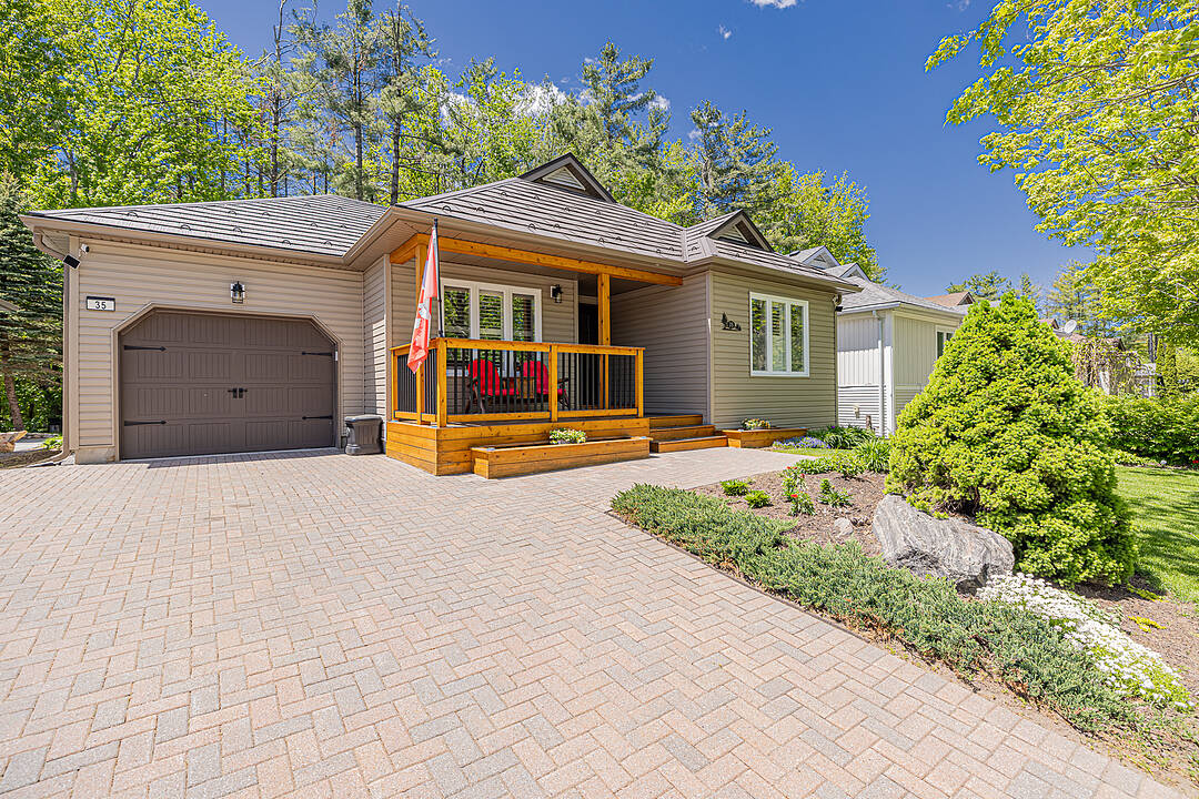 35 Pineridge Gate, Gravenhurst, Ontario