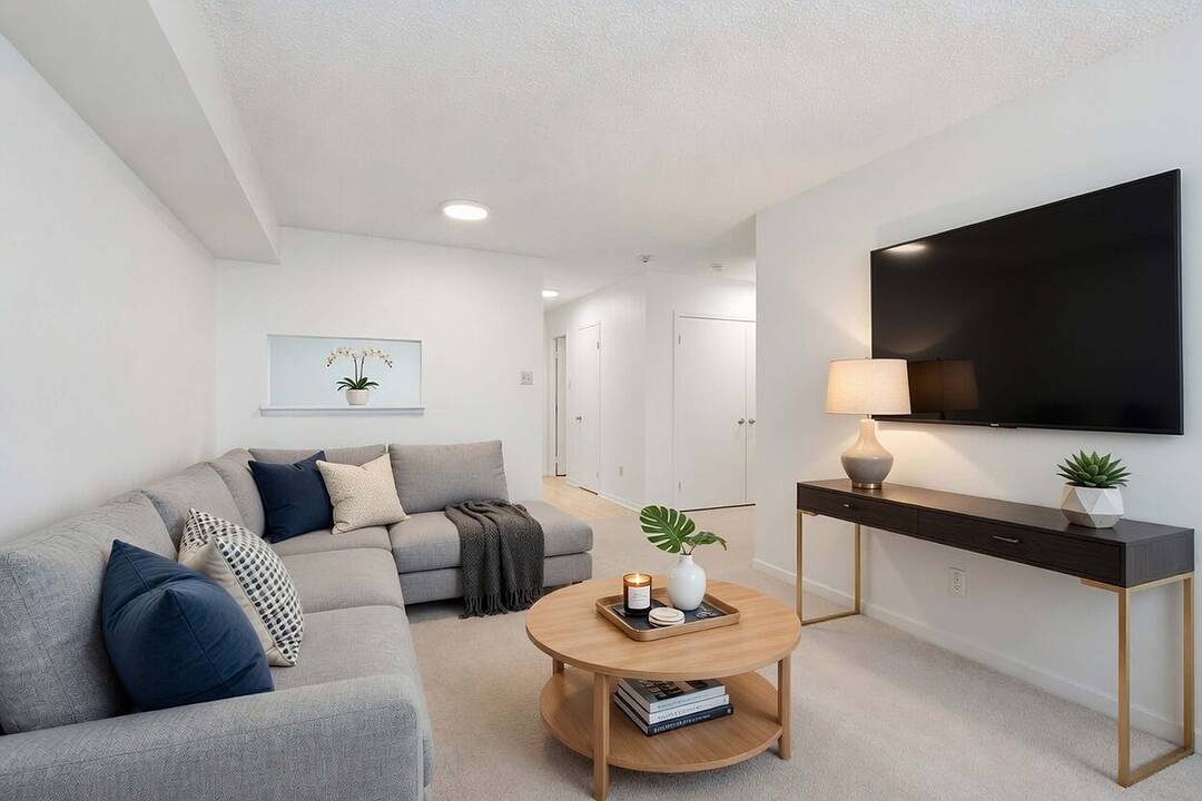 75 King St E #1703, Mississauga, Ontario