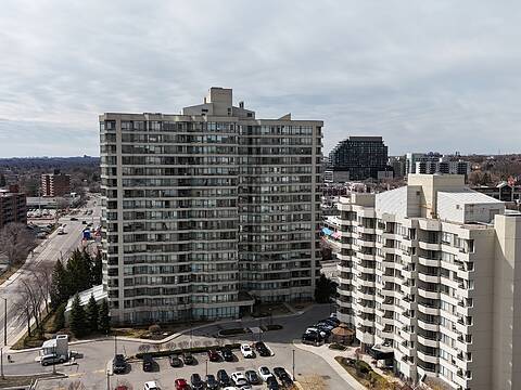 75 King St E #1202, Mississauga
