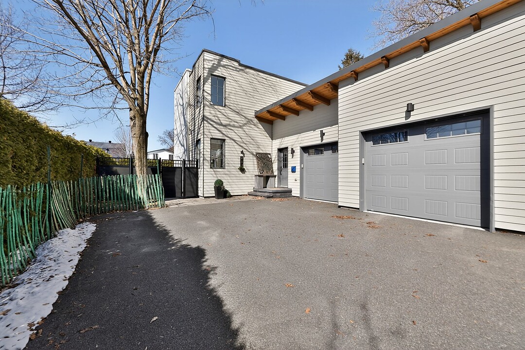 234 Rue St-Joseph, Terrebonne, Québec