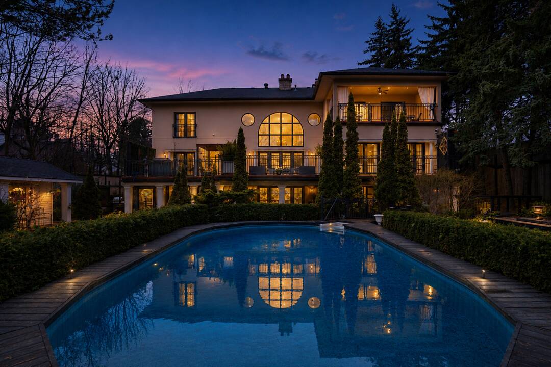 55 Pine Ridge Dr, Toronto, Ontario