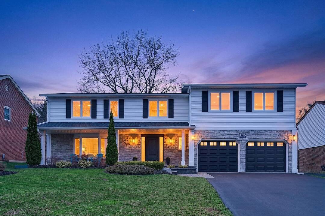 1235 Appleford Lane, Burlington, Ontario