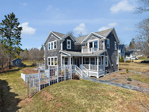 48 Charles Street, St. Andrews