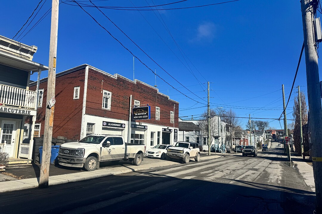 602 Rue St-Pierre, Terrebonne, Québec
