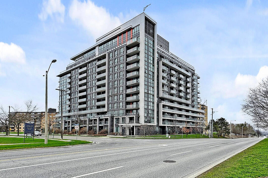 80 Esther Lorrie Dr #1018, Toronto, Ontario