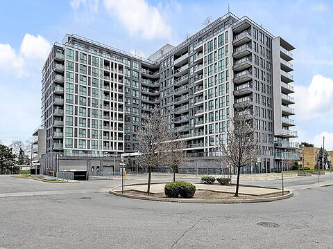 80 Esther Lorrie Dr #1018, Toronto