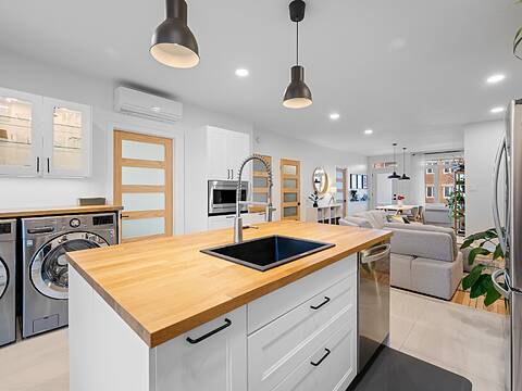 343 1re Rue, Apt. 2, La Cité