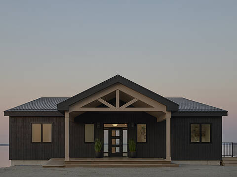 23 Anchors Way, East River Point