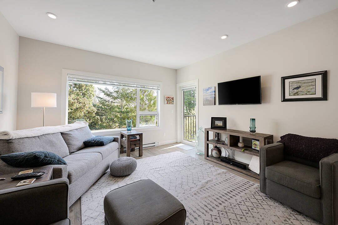 408-280 Island Highway, View Royal, British Columbia