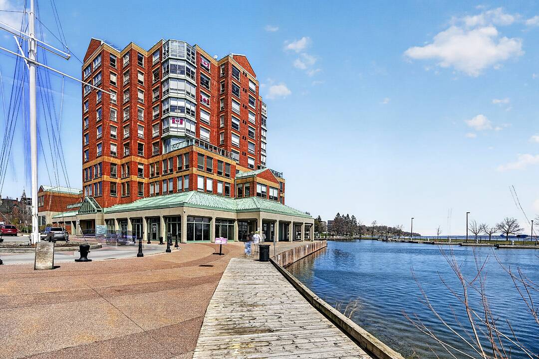 9 Broad Street, Brockville, Ontario
