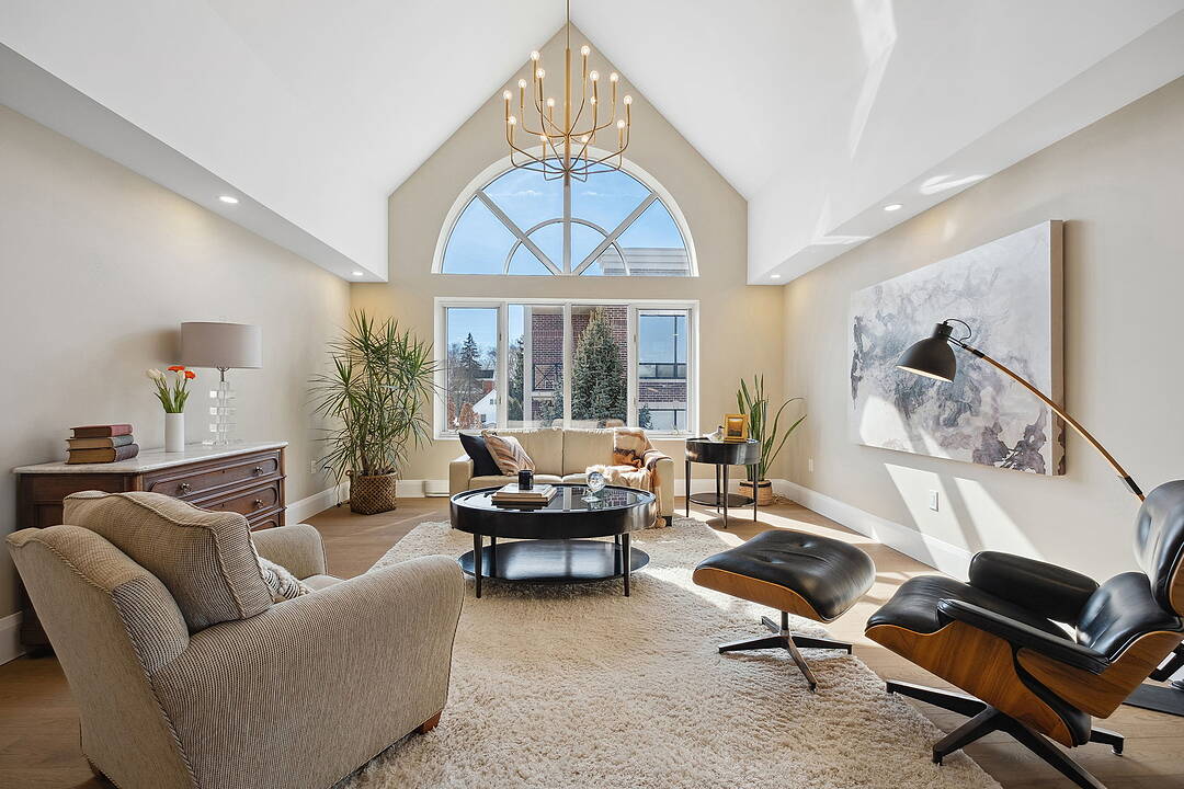 30 Front St #401, Stratford, Ontario