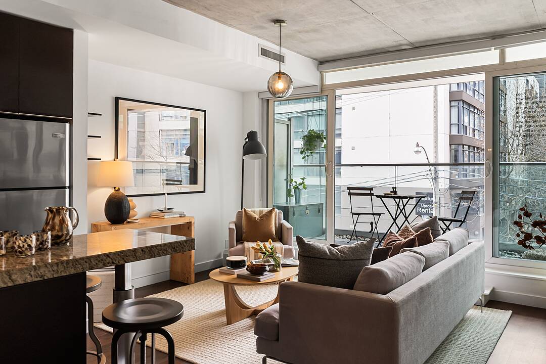 75 Portland St #302, Toronto, Ontario