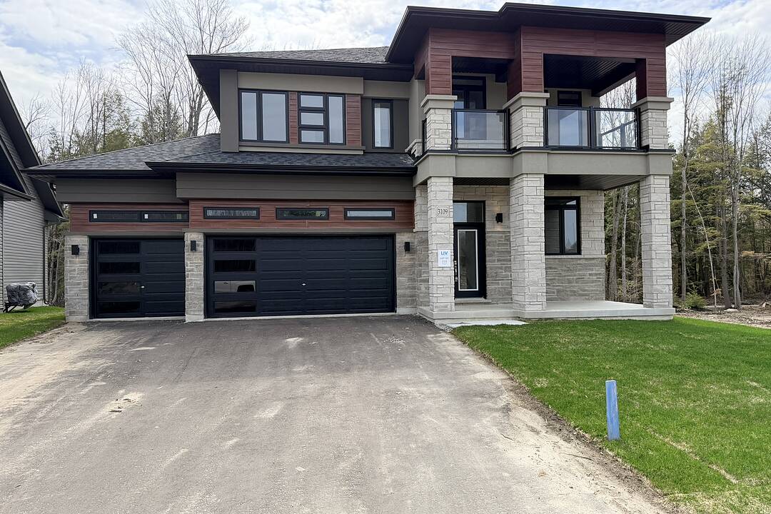 3109 Searidge Street, Severn, Ontario