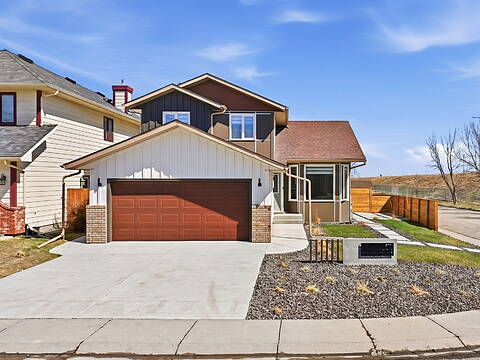 42 Sunvista Crescent SE, Calgary