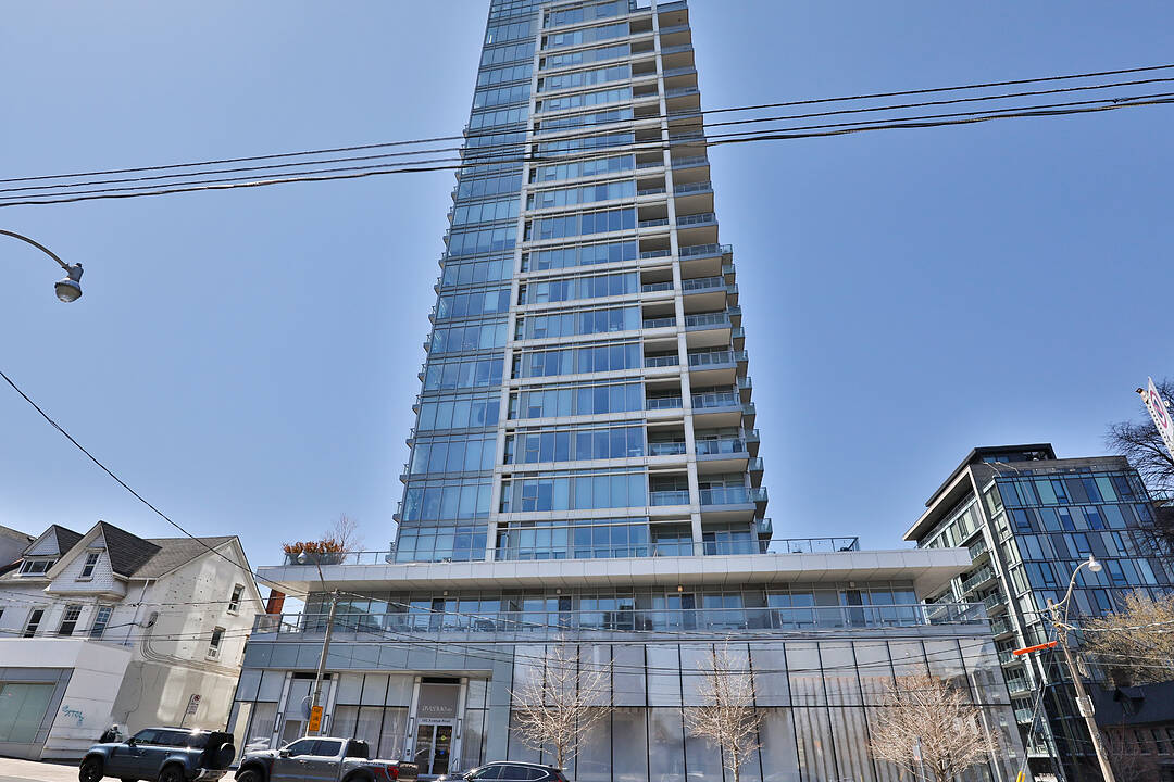 170 Avenue Rd #811, Toronto, Ontario