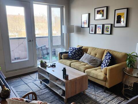 2085 Av. Papineau, Apt. 404, Ville-Marie