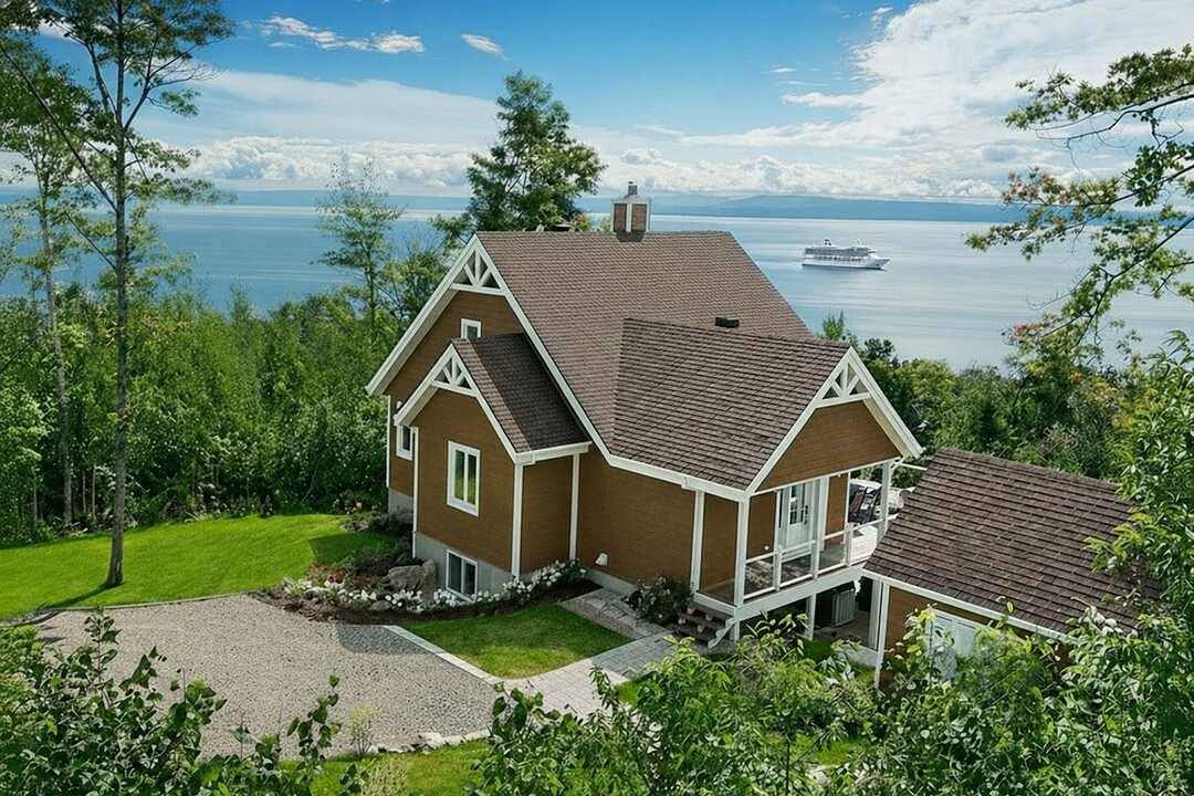 2 Ch. du Plateau, Petite-Rivière-Saint-François, Québec