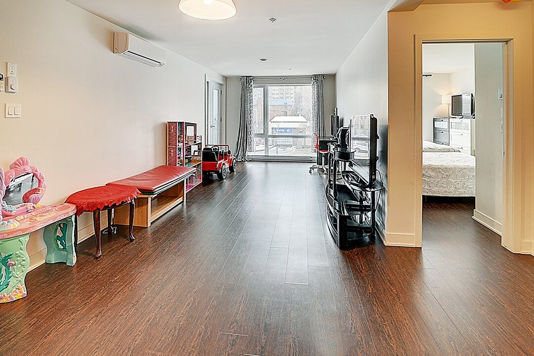 2085 Av. Papineau, Apt. 206, Ville-Marie, Québec