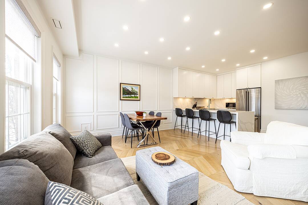 74 Coxwell Ave #C, Toronto, Ontario