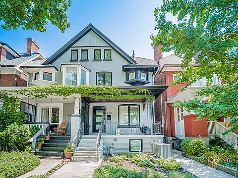 669 Euclid Ave #Upper Unit, Toronto