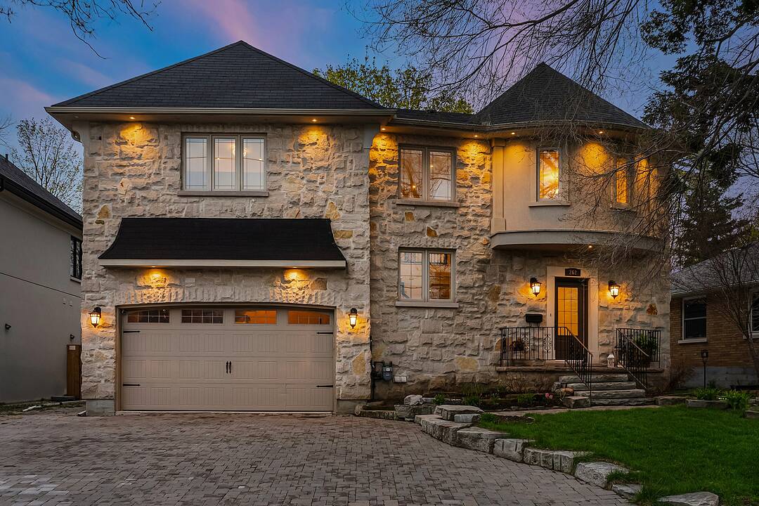 262 Martin Grove Rd, Toronto, Ontario