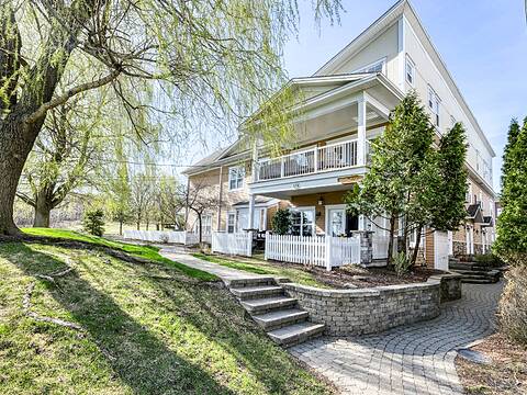 134 Boul. de Bromont, Apt. 202, Bromont