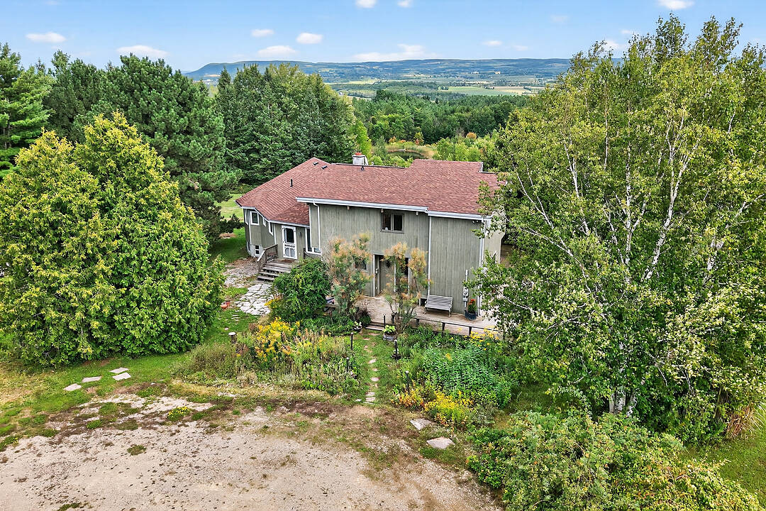 47118 Old Mail Rd, Grey Highlands, Ontario