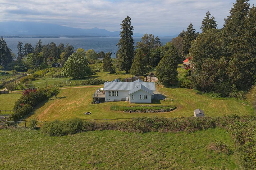146 Tantramar Drive, Salt Spring, British Columbia
