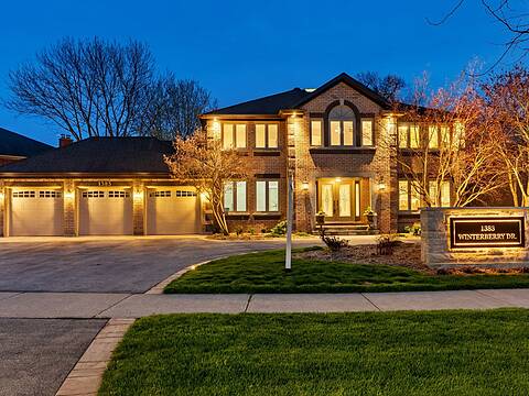 1383 Winterberry Dr, Burlington